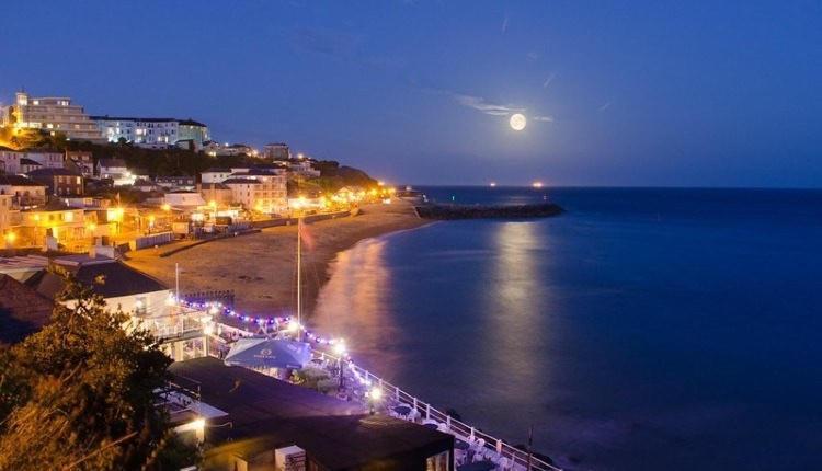 Bougainvillea Ventnor Bagian luar foto